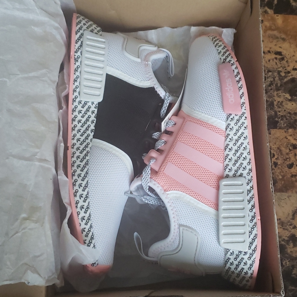 Rare Adidas NMD R1 White/Pink/Black NWT - Picture 10 of 16
